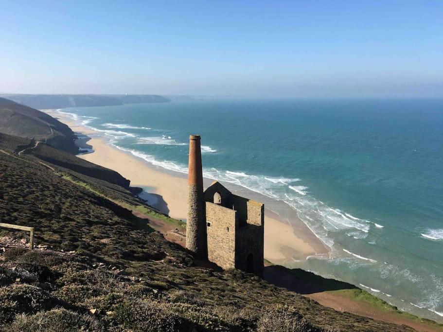 Ferienwohnung St Agnes Perfect Location, Hot Tub, Sea Views, Gym Exterior foto